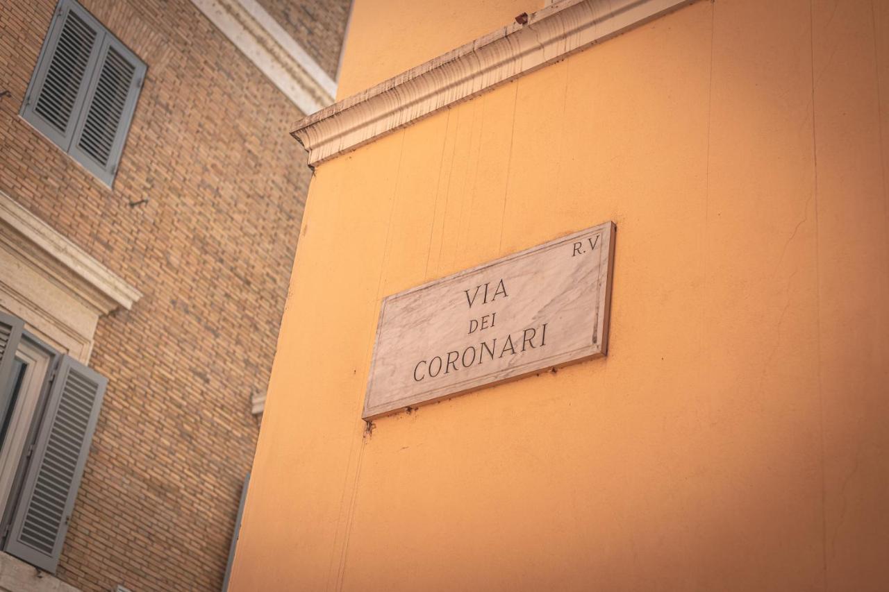Lucrezia Apartment - Close To Piazza Navona Рим Экстерьер фото